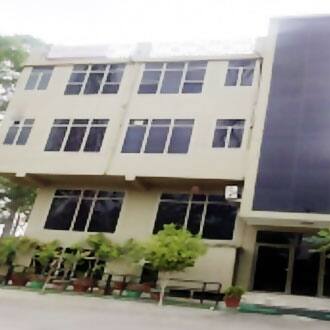 Hotel Samrat, Neemrana 1